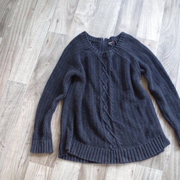 Women's Fisherman  knit Navy Blue Sweater - Picture 1 of 5